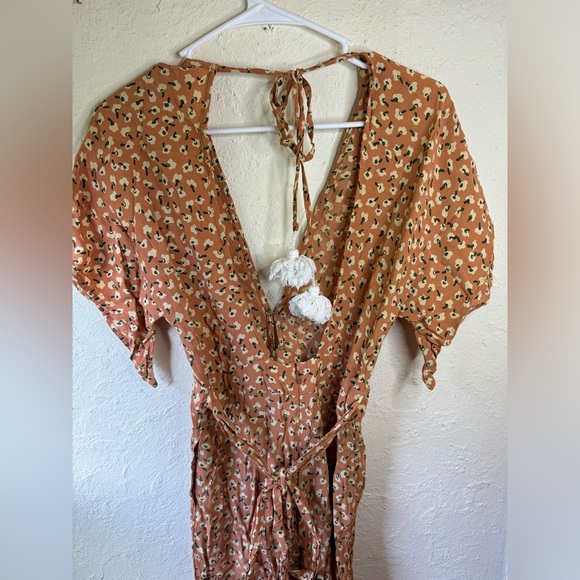 Faithfull The Brand Plunge Orange Floral Jumpsuit Boho Cottagecore Size 4 - Picture 9 of 10